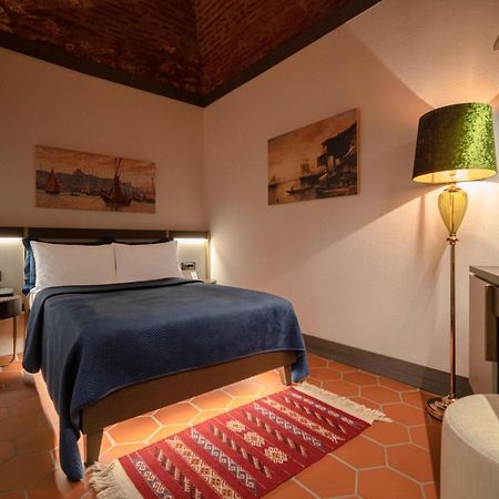 איסטמבול Han 1772 Hotel מראה חיצוני תמונה A room at the hotel